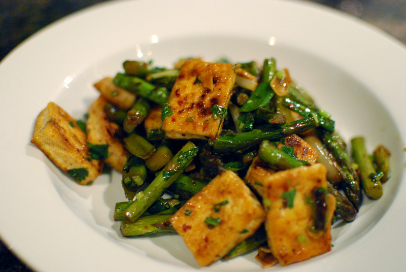 Stir-Fried Asparagus and Tofu